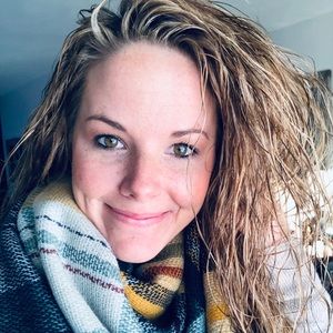 Meet your Posher, Shana